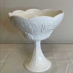 Vintage INDIANA GLASS CO. Colony Harvest Milk Glass Compote